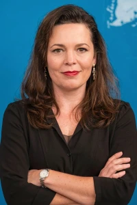 Gundula Bratmantel